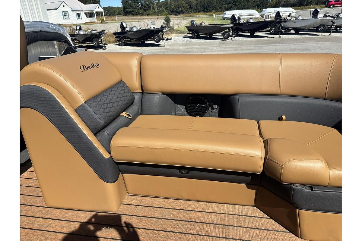2026 Bentley Pontoons Elite 253 Admiral