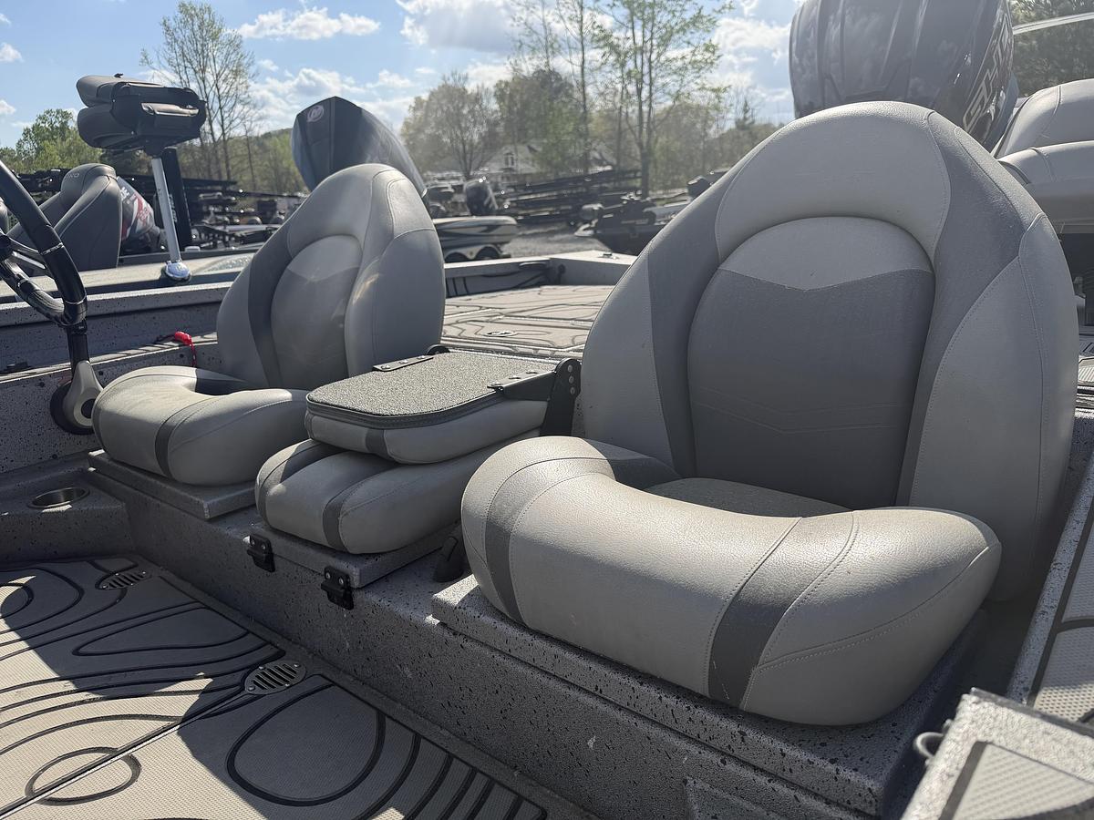 Used 2023 XPRESS X21 PRO