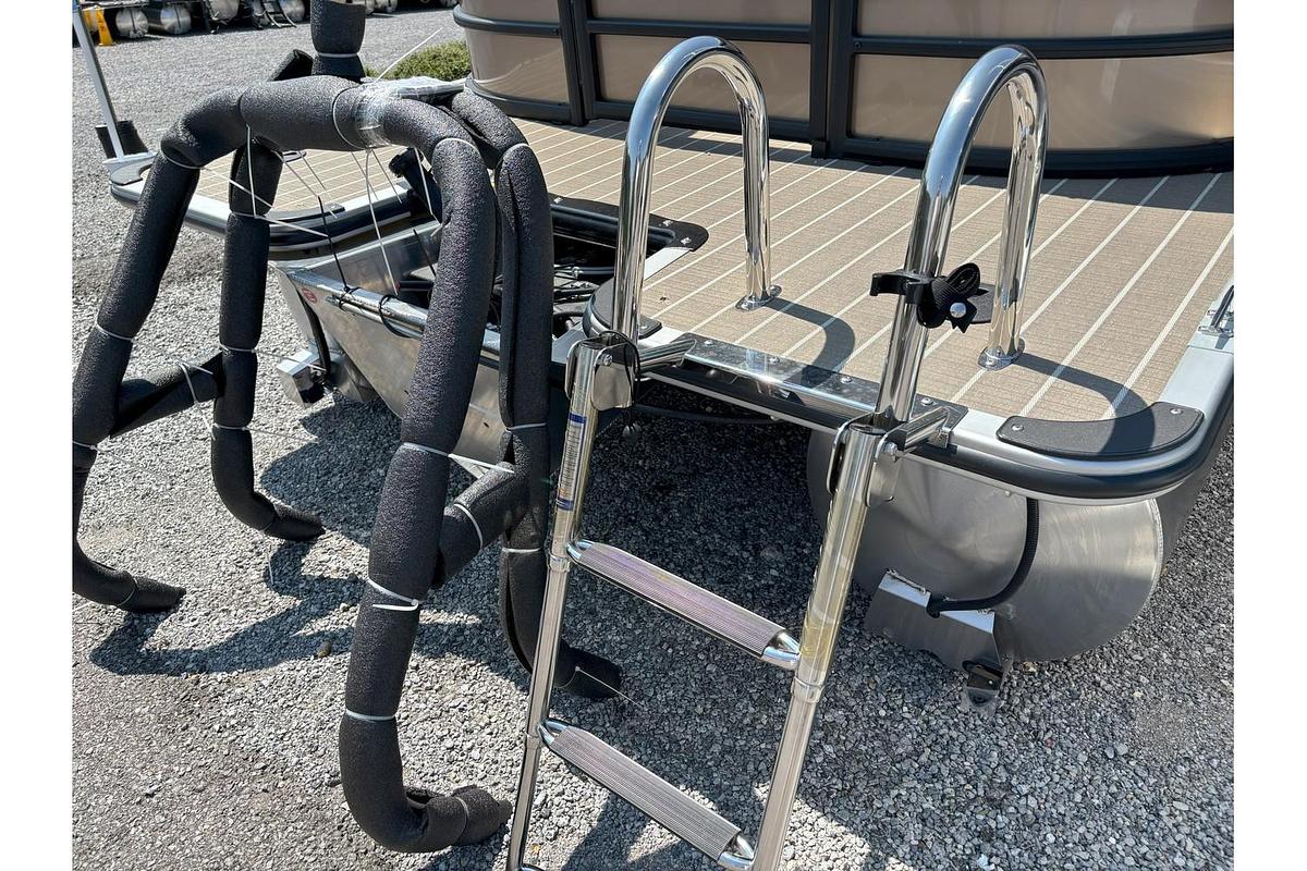 2026 Bentley Pontoons Fish 200 CW