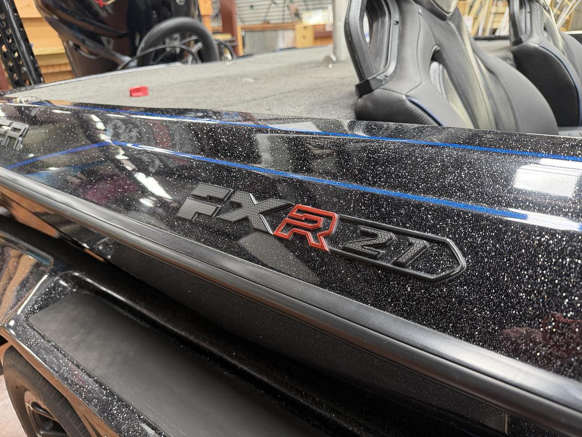 Used 2025 Skeeter FX21LE
