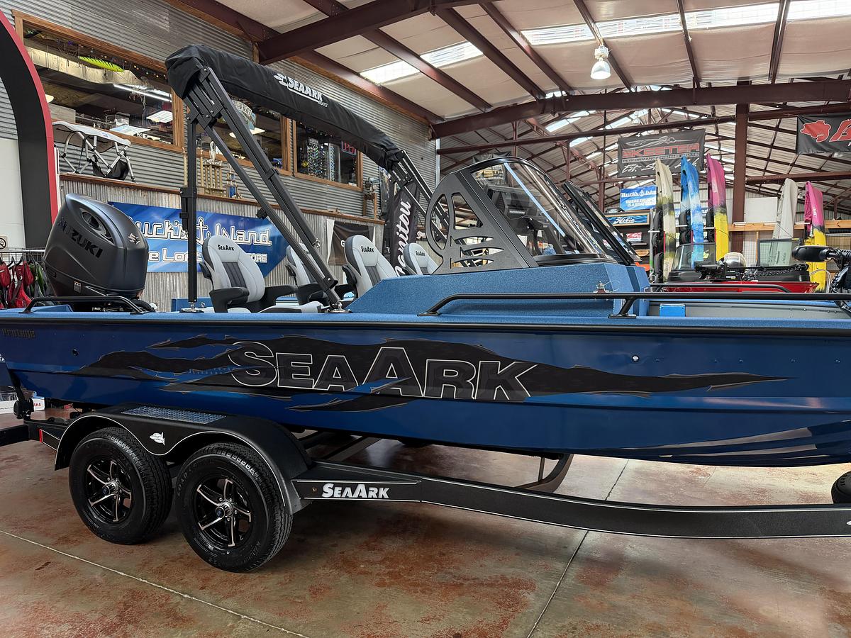 2027 SeaArk Protege 200