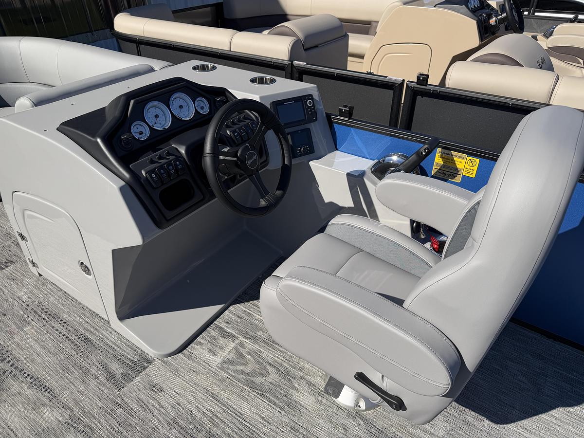 2026 Bentley Pontoons Legacy 200 Cruise