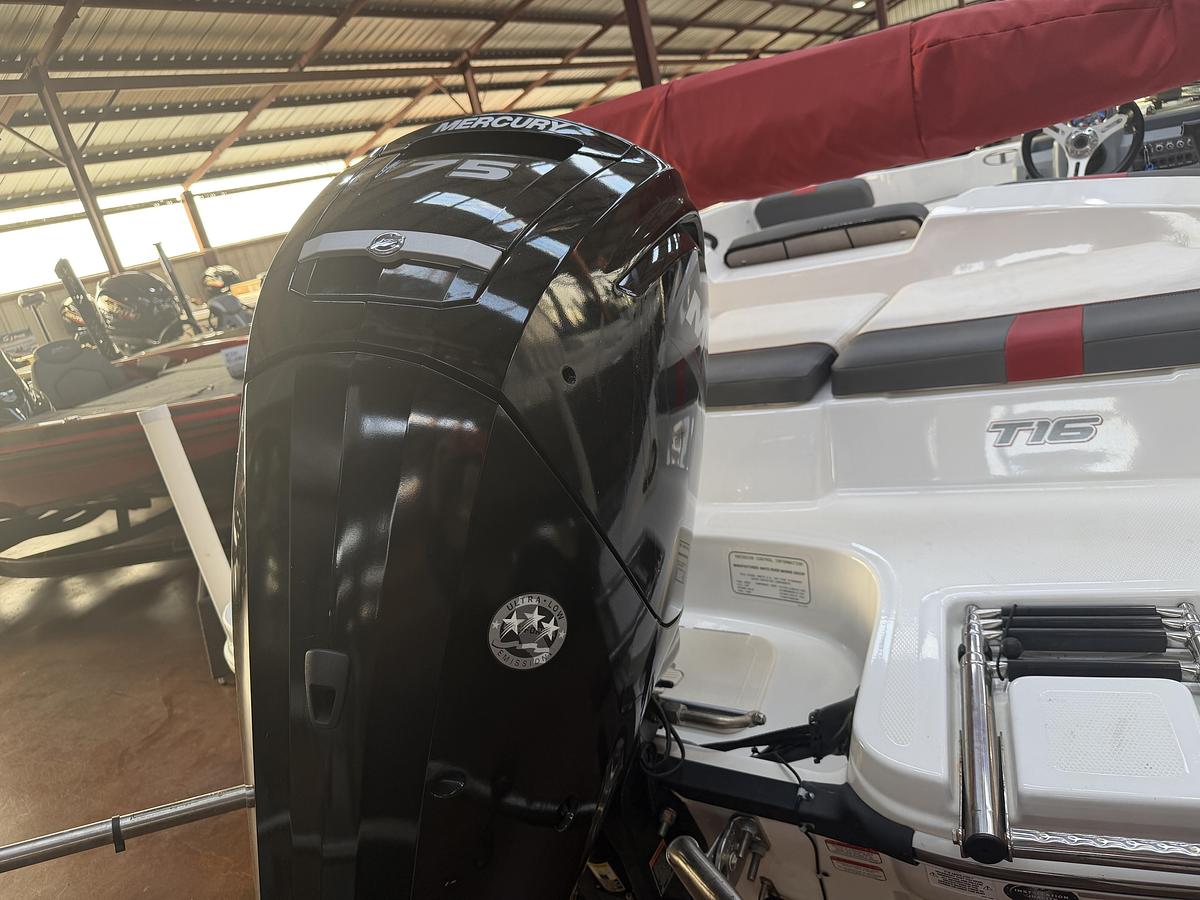 2021  Tracker Tahoe T16