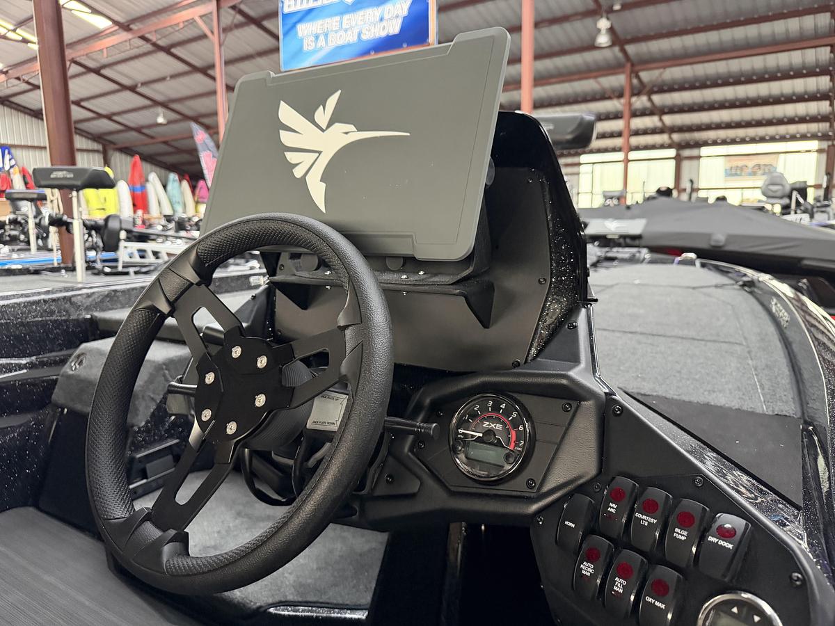 2027 Skeeter ZXE20