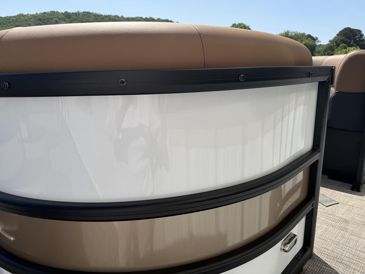 2026 Bentley Pontoons Legacy 223 Navigator
