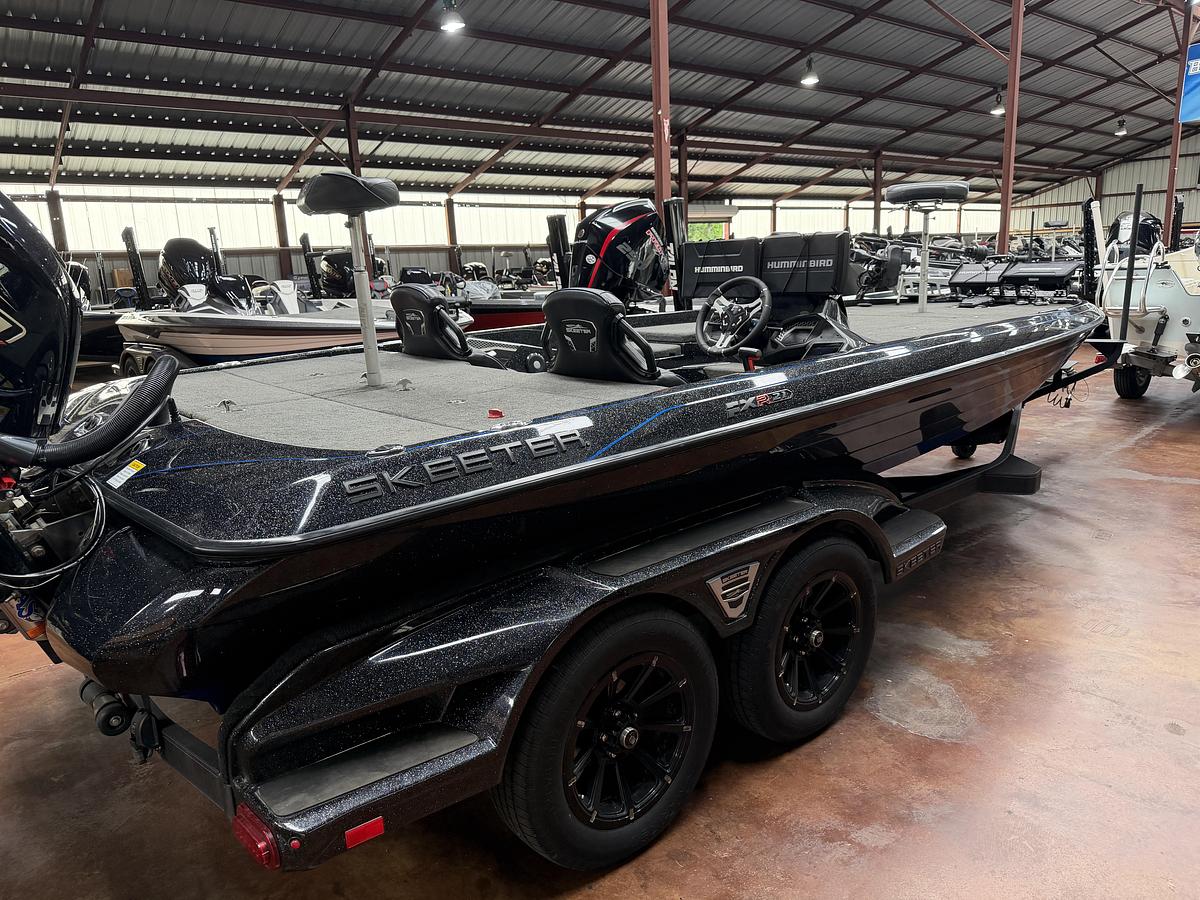Used 2025 Skeeter FX21LE
