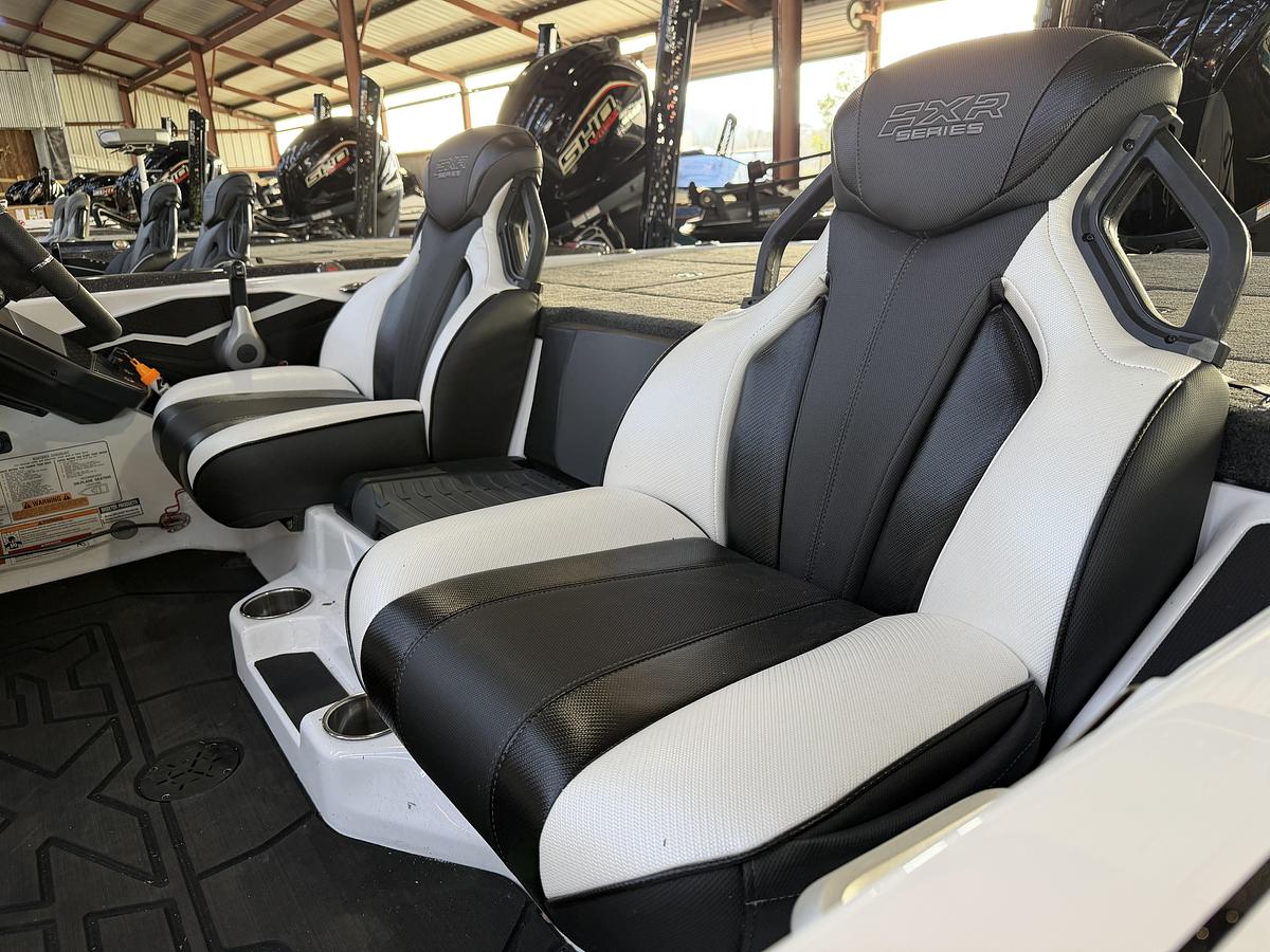 Used 2025 Skeeter FX20LE