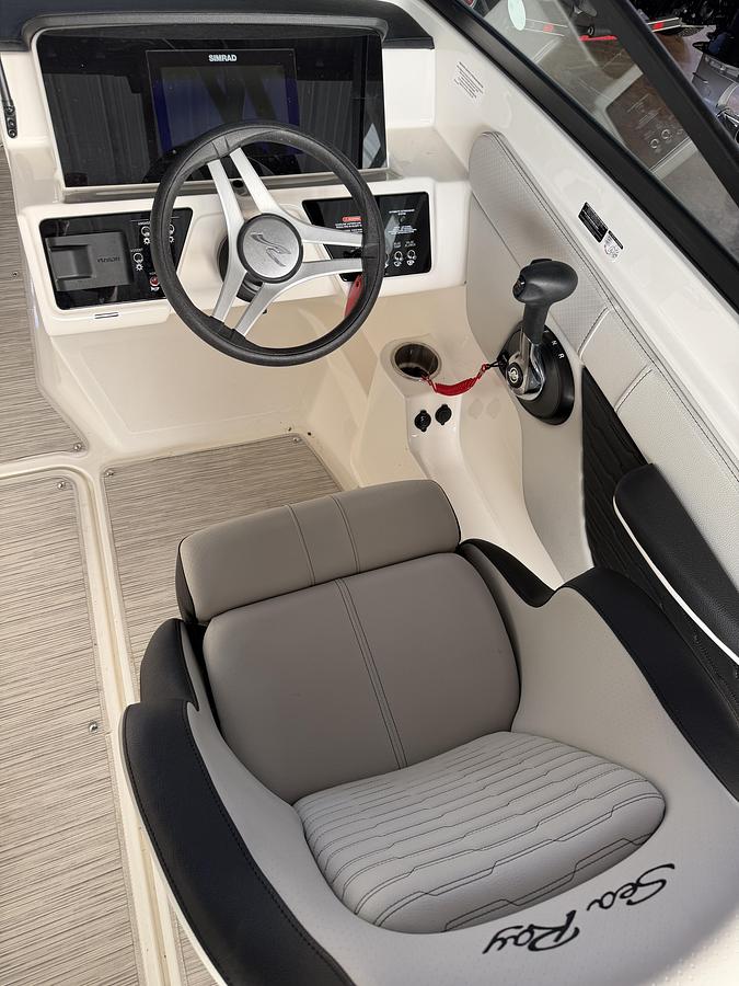 Used 2024 SeaRay SeaRay SPX210