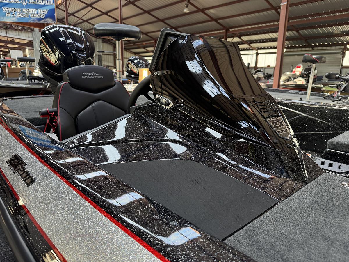 2027 Skeeter ZX200