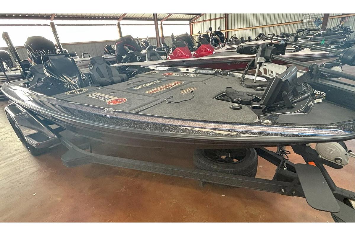 Used 2021 Skeeter FXR20 SELECT