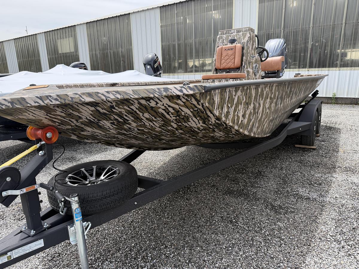 2026 Avid Boats 20CC Rogue