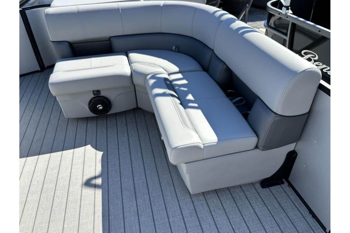 2026 Bentley Pontoons Legacy 200 Cruise