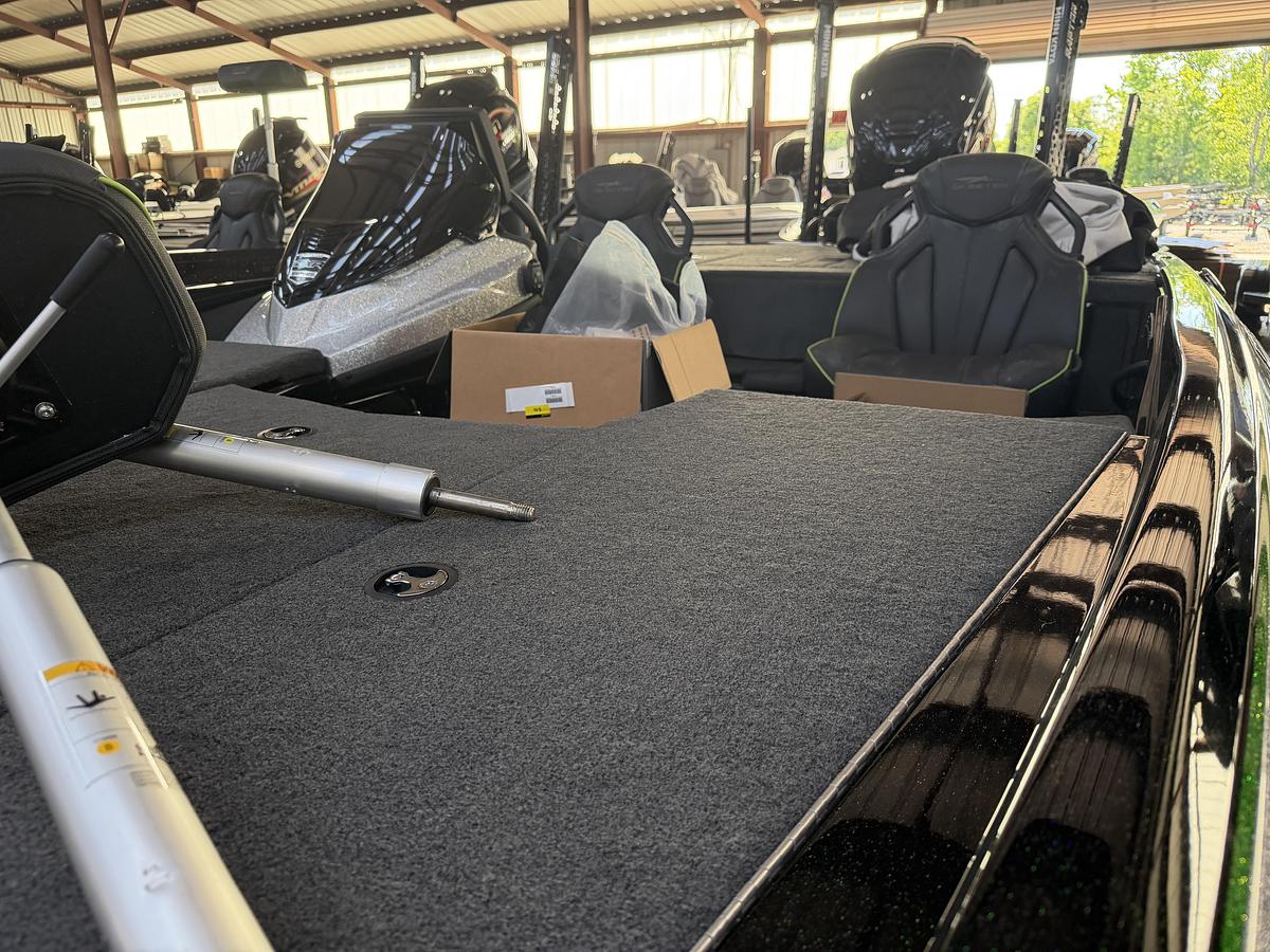 Used 2024 Skeeter ZXR20