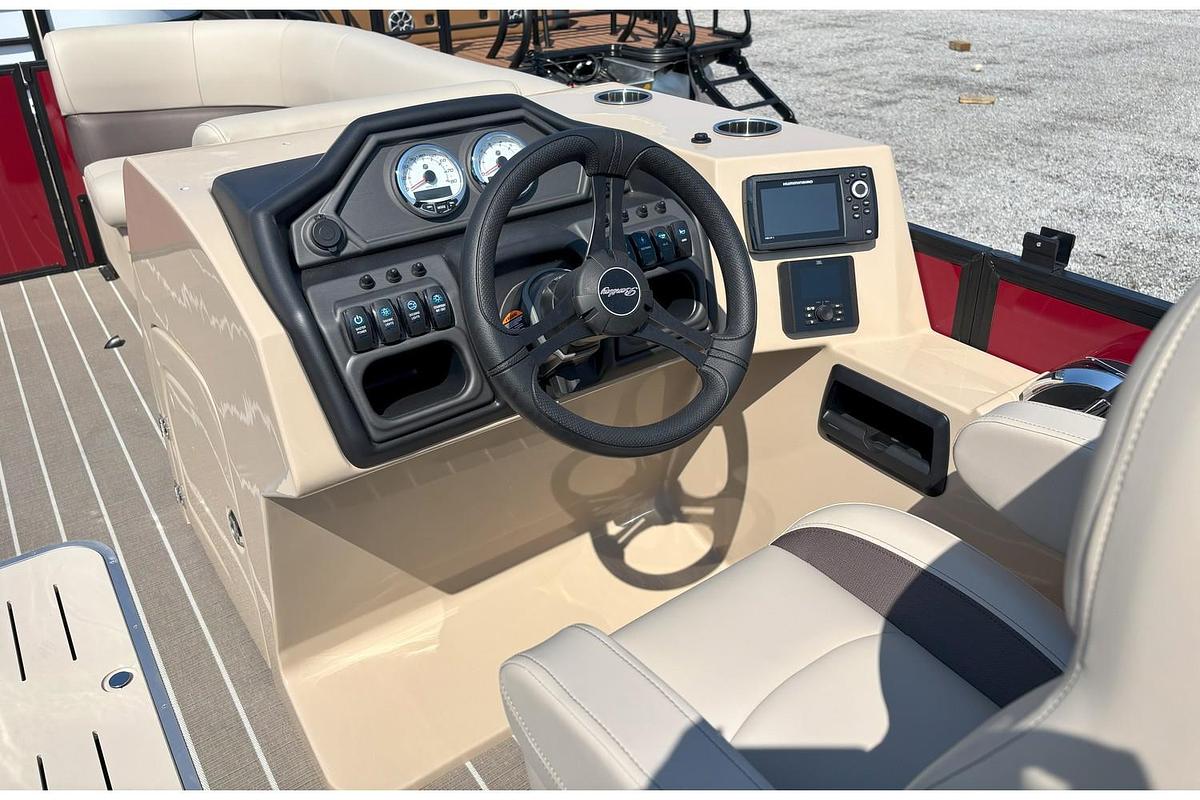 2026 Bentley Pontoons Legacy 223 Swingback