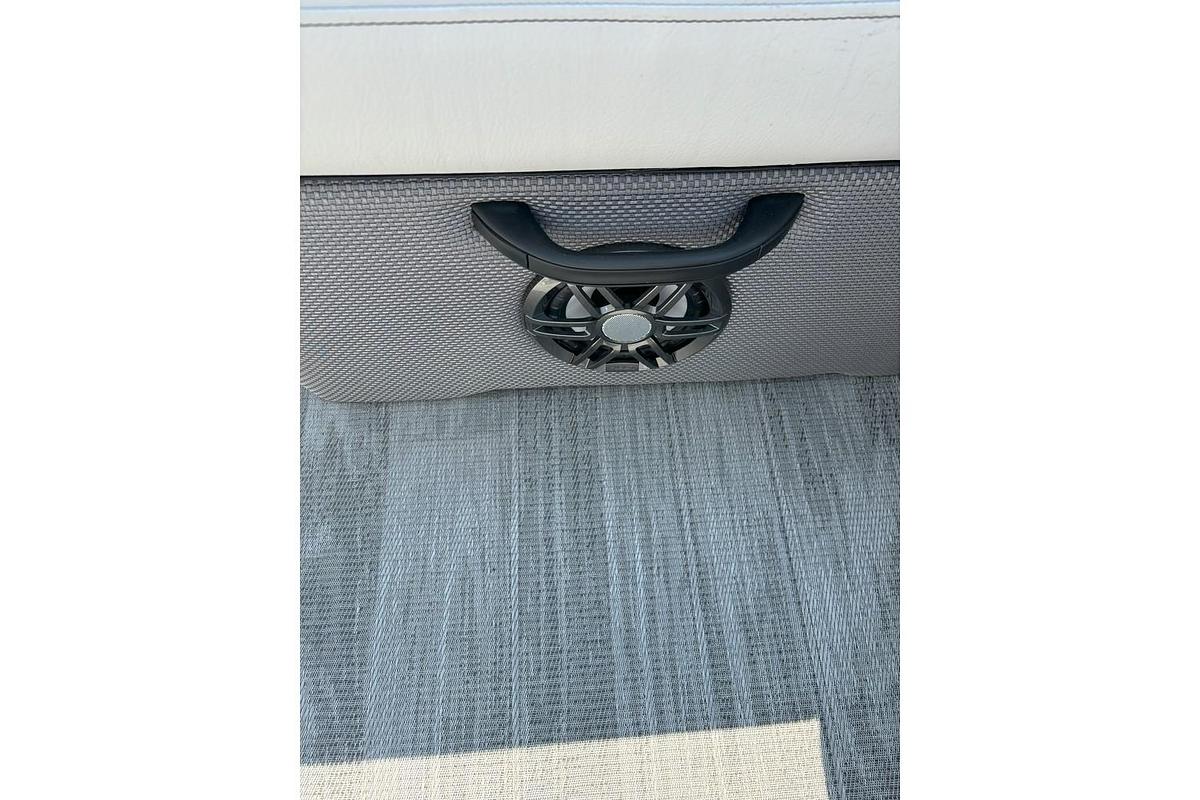 2024 Crest Pontoons Classic LX 200L