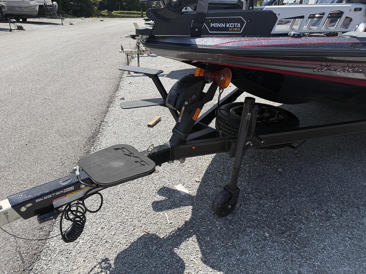 Used 2025 Skeeter FXR20LE