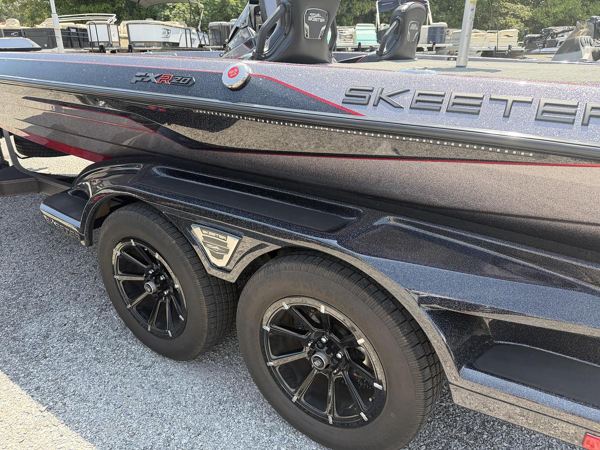 Used 2025 Skeeter FXR20LE