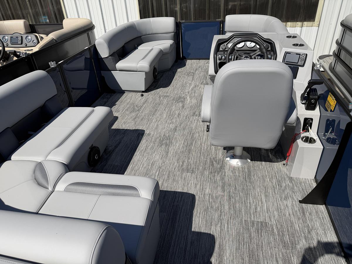 2026 Bentley Pontoons Legacy 200 Cruise