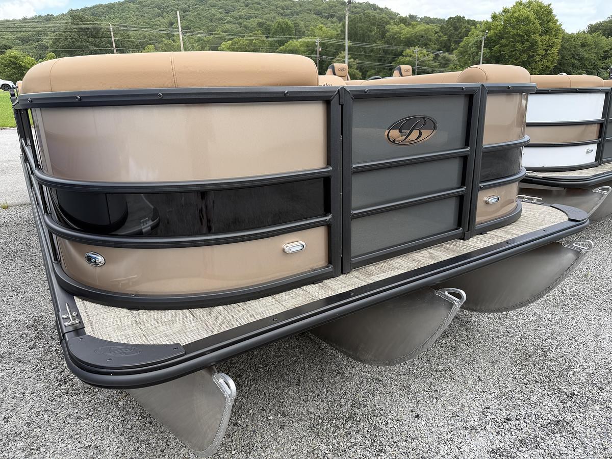 2027 Bentley Pontoons Legacy 223 Swingback
