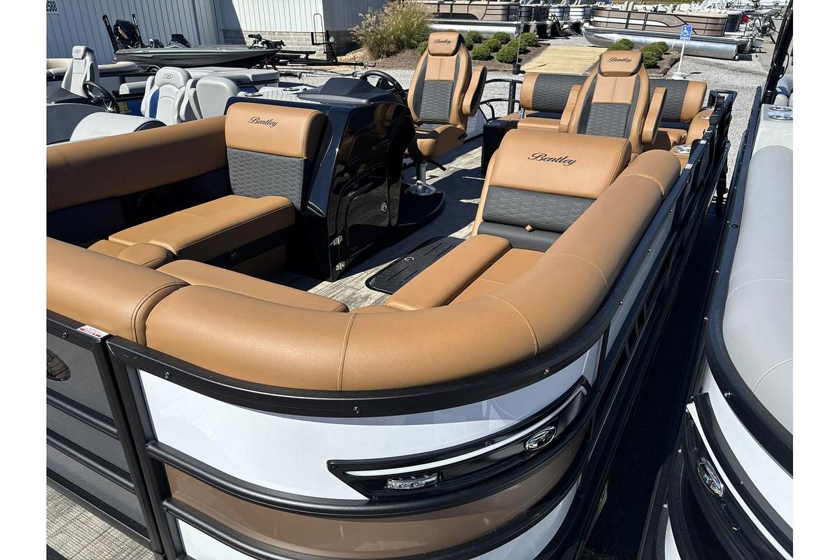 2026 Bentley Pontoons Elite 223 Swingback DC