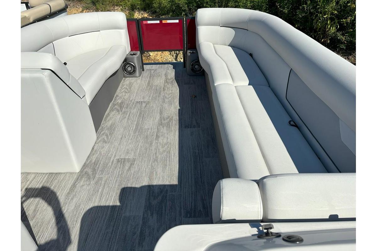 2024 Crest Pontoons Classic Fish 220SF