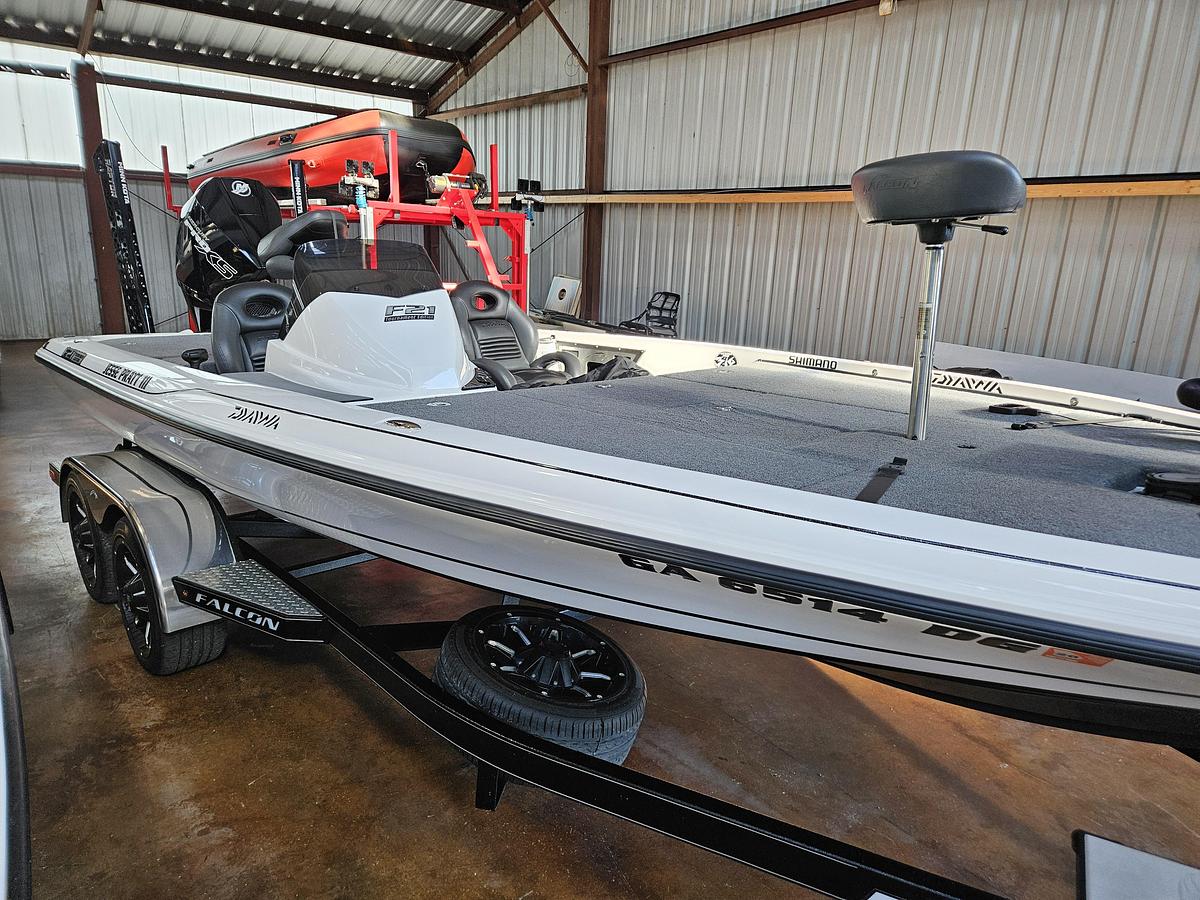 Used 2022 Falcon F21TE