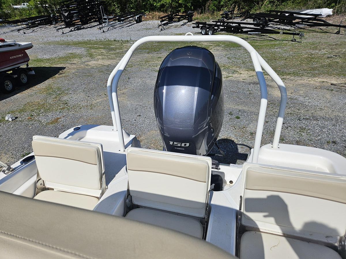 Used 2022 Nautic Star 211 Hybrid