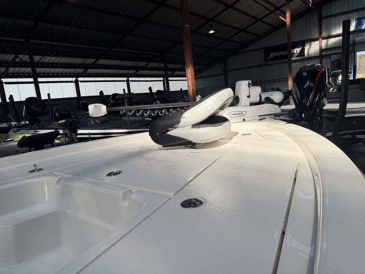 2026 Skeeter SX221 BAY