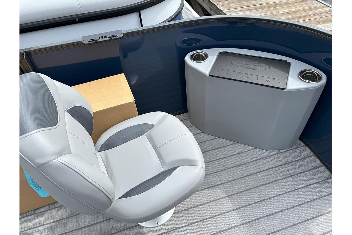 2025 Bentley Pontoons Fish 200 4 PT