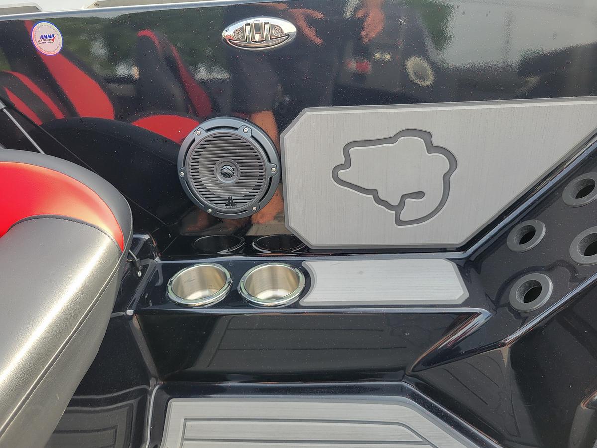 Used 2025 Bass Cat Jaguar