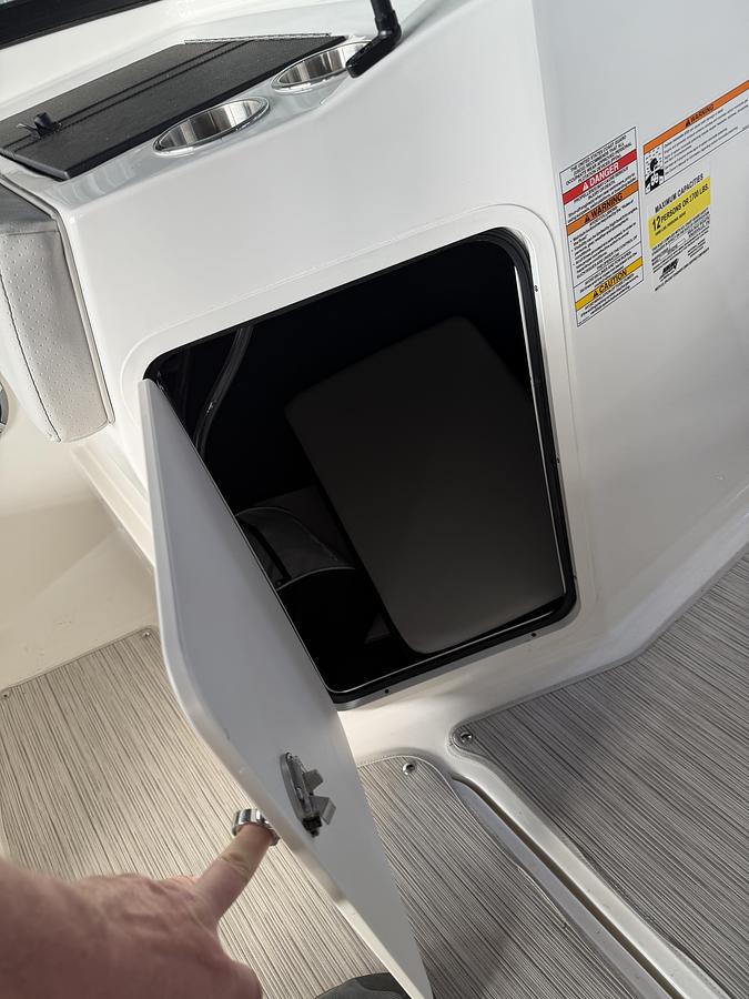 Used 2024 SeaRay SeaRay SPX210