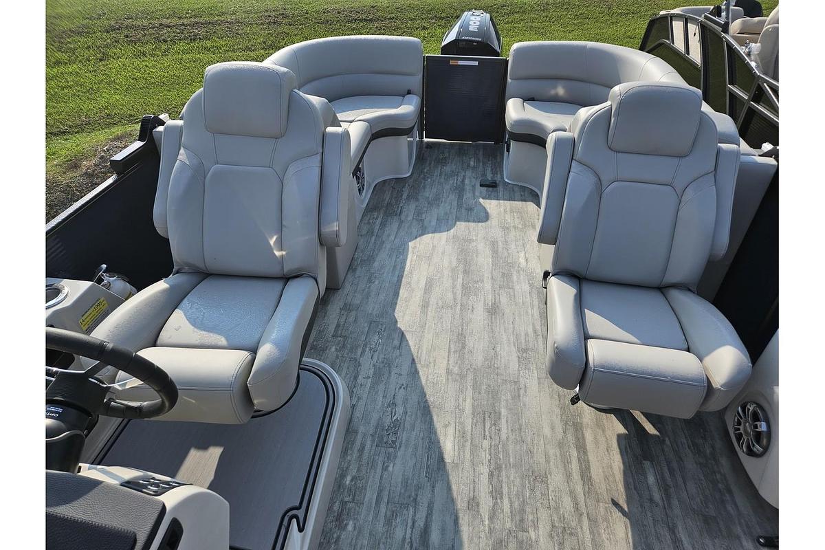 2024 Crest Pontoons Caribbean LX 250SLC CP3