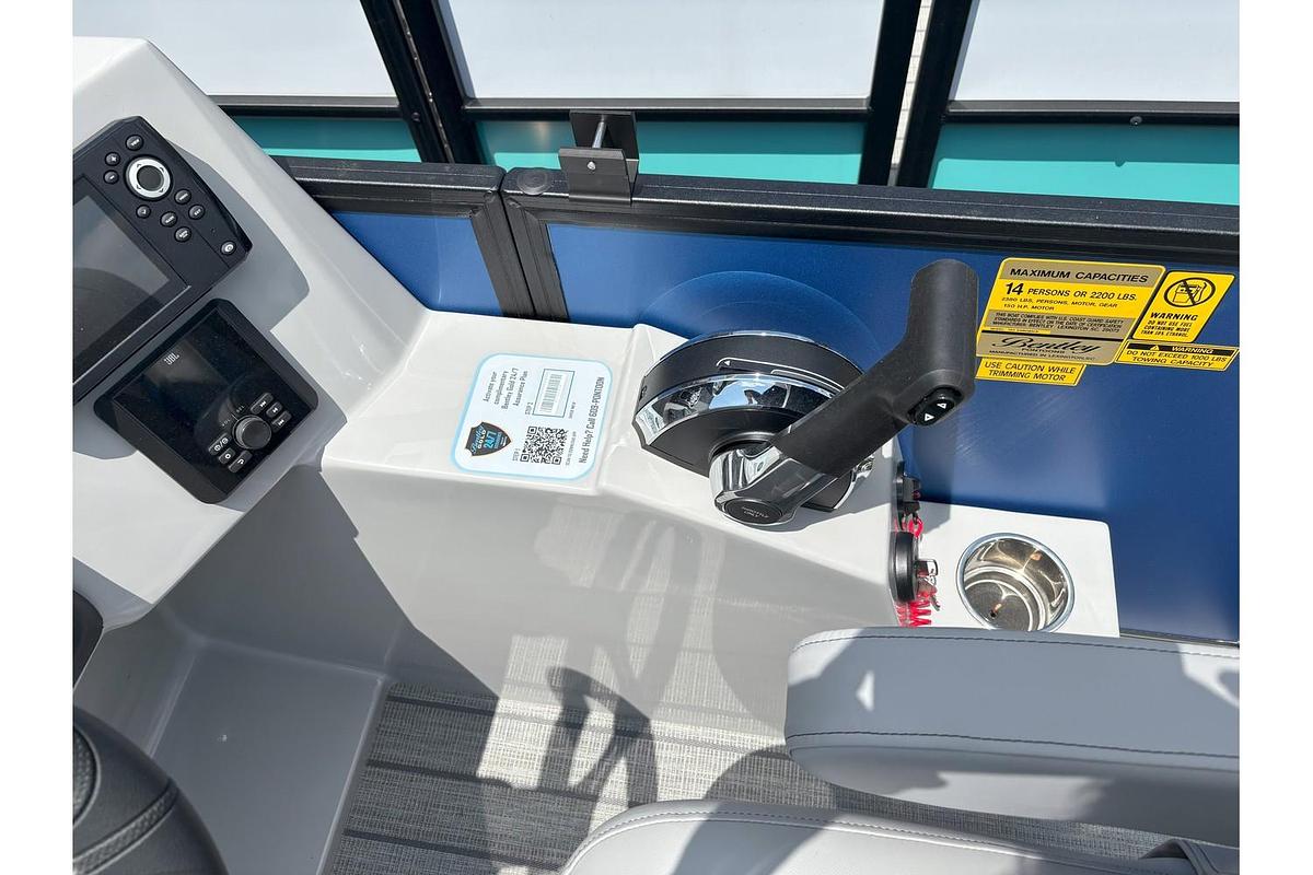 2025 Bentley Pontoons Legacy 203 Swingback