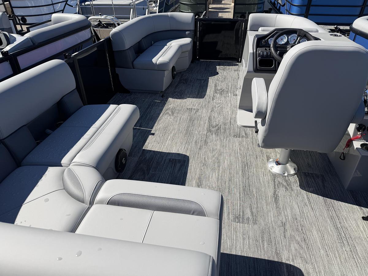 2026 Bentley Pontoons Legacy 200 Cruise
