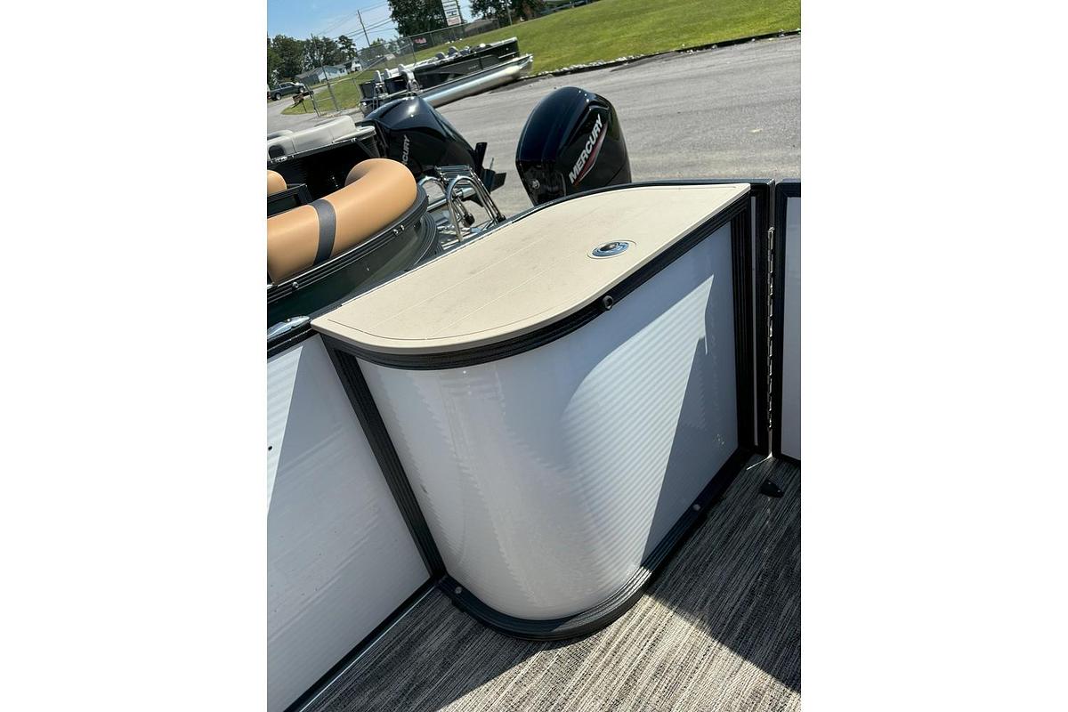 2024 Crest Pontoons Classic LX 200L