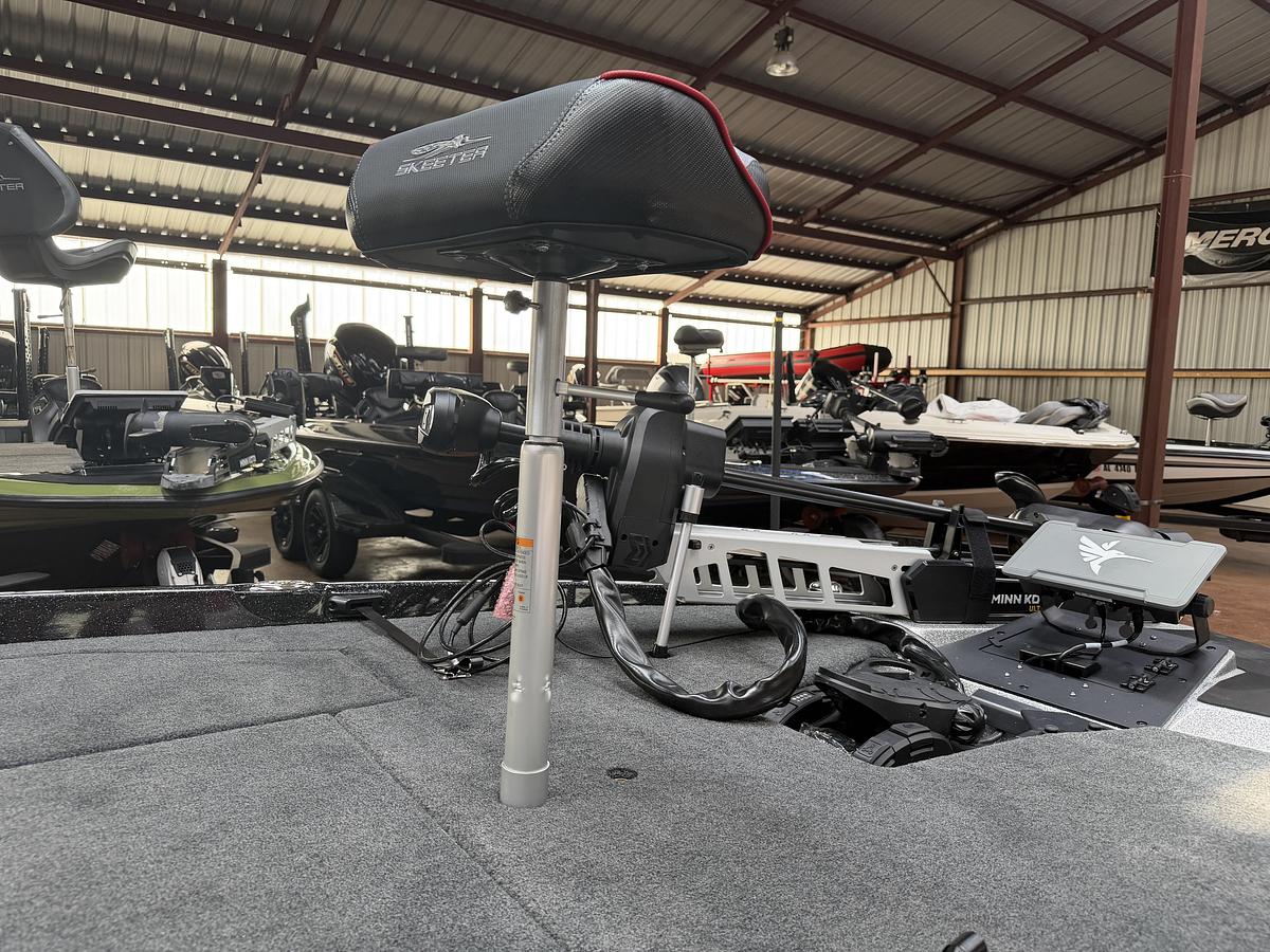 2027 Skeeter ZXE20