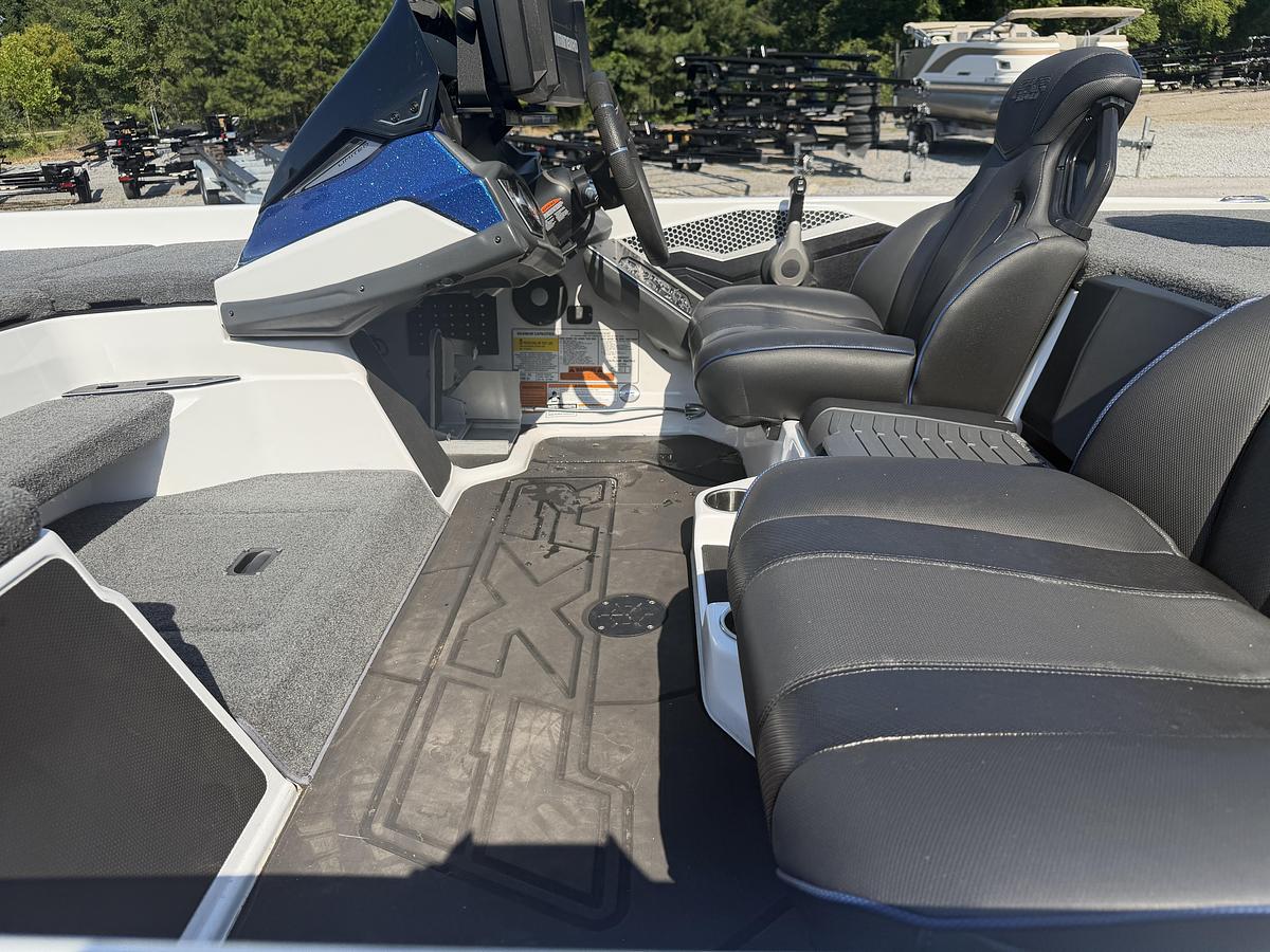 Used 2023 Skeeter FXR21LE