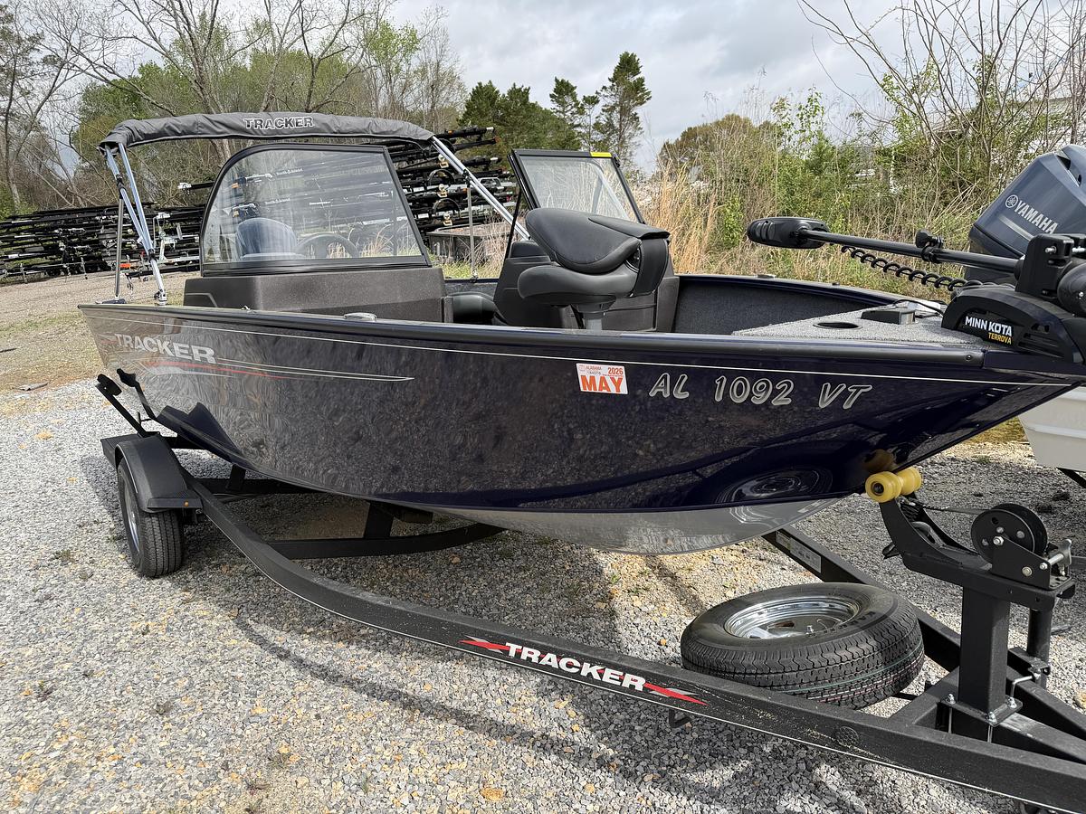 Used 2023 Tracker Pro-Guide V175