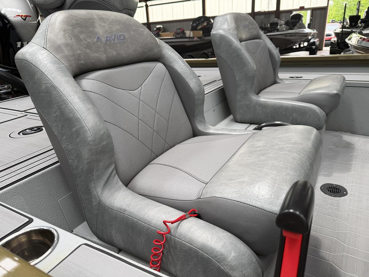 Used 2024 Avid Boats 18XC