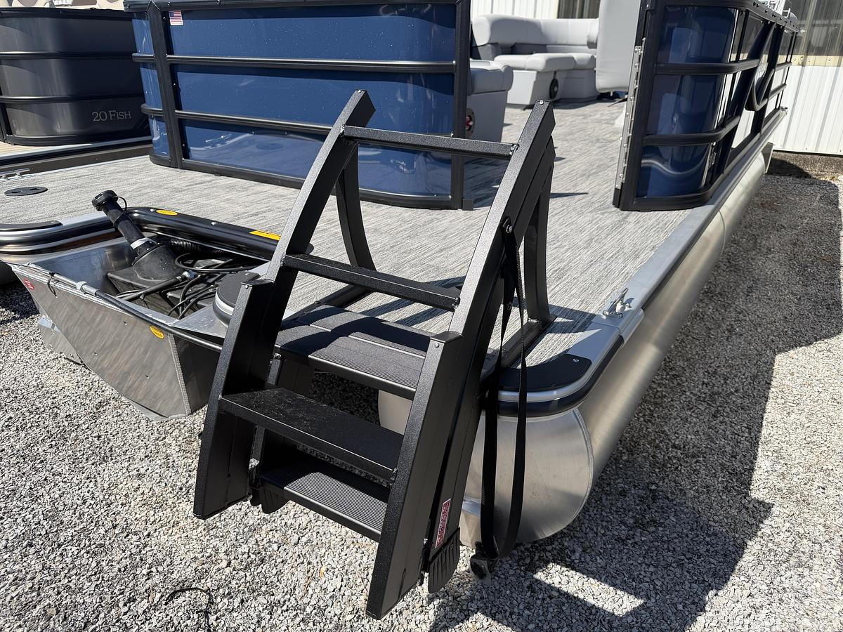 2026 Bentley Pontoons Legacy 200 Cruise