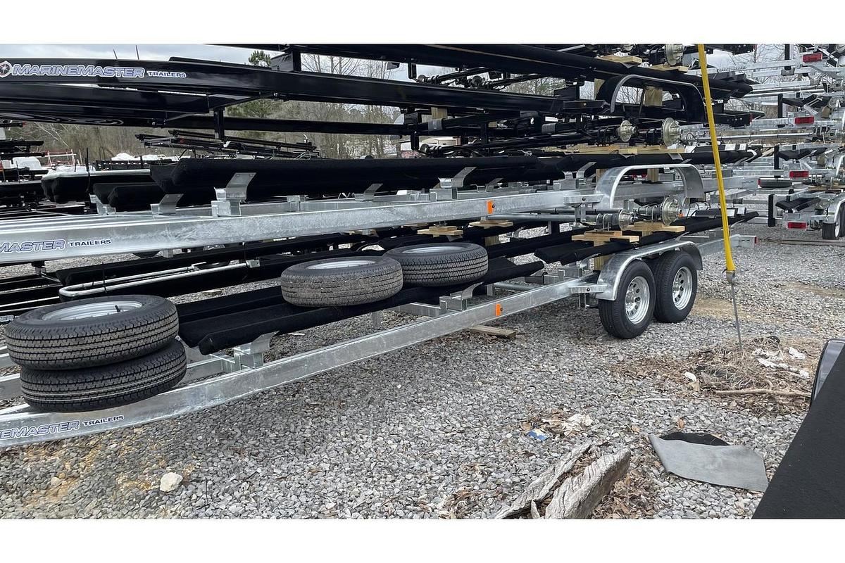 2023 Marine Master 25ft Tandem Pontoon Trailer
