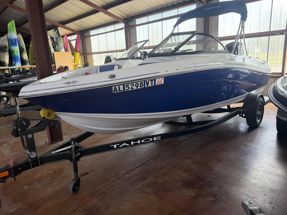 Used 2022 Tahoe 200 MOK