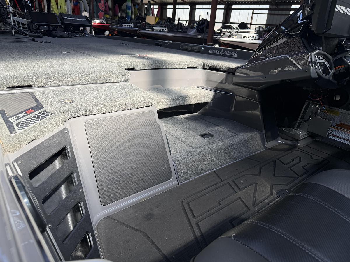 Used 2025  Skeeter FXR21LE - Buck's Island Demo