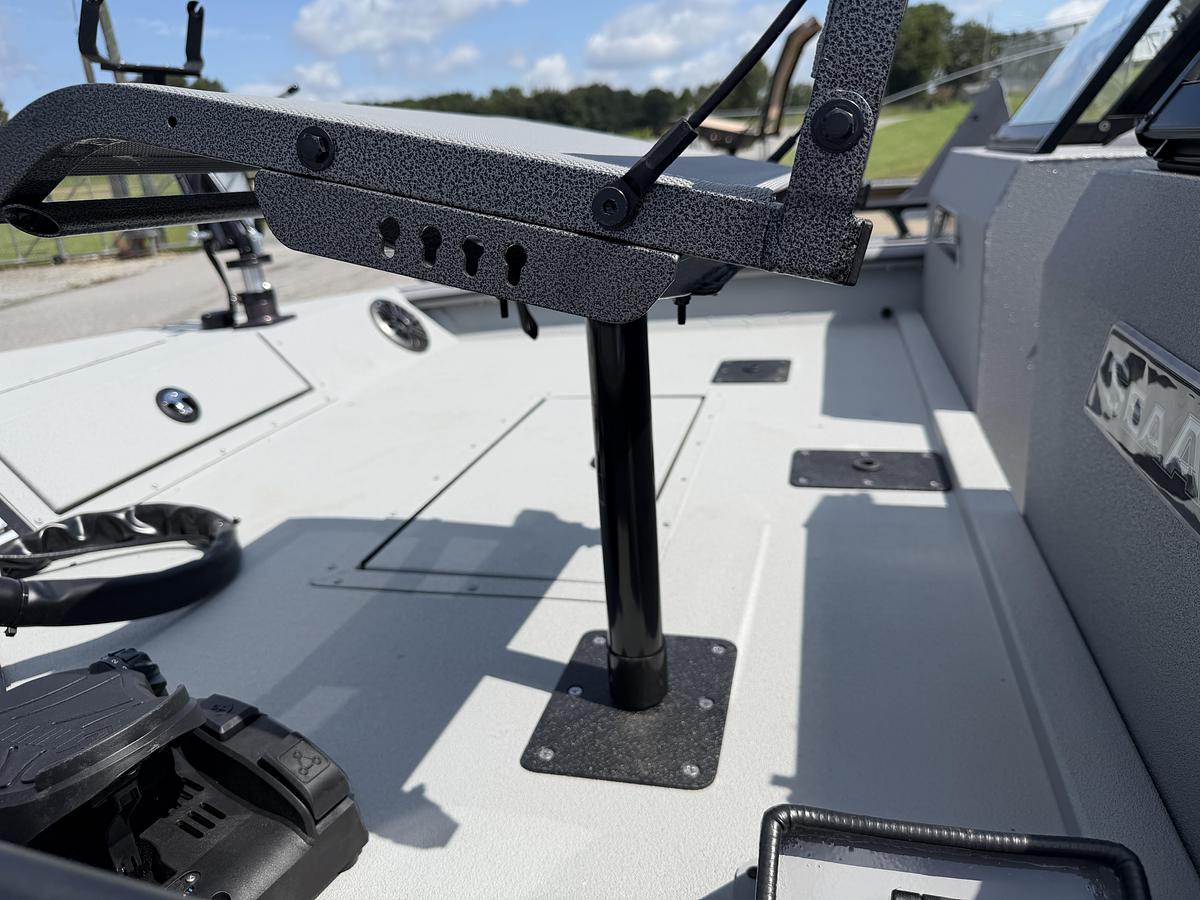 2027 SeaArk ProCat 200