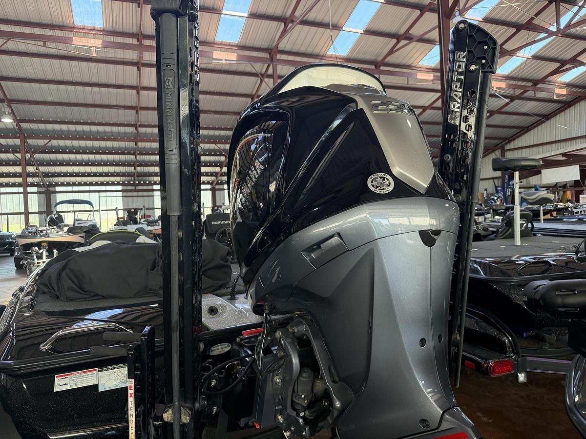 Used 2024 Skeeter ZXR20