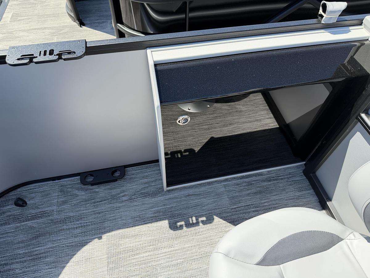 2026 Bentley Pontoons Fish 223 Fish-n-Cruise