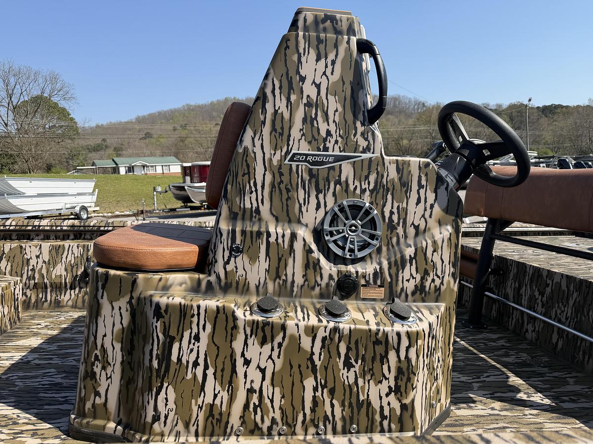 2026 Avid Boats 20CC Rogue