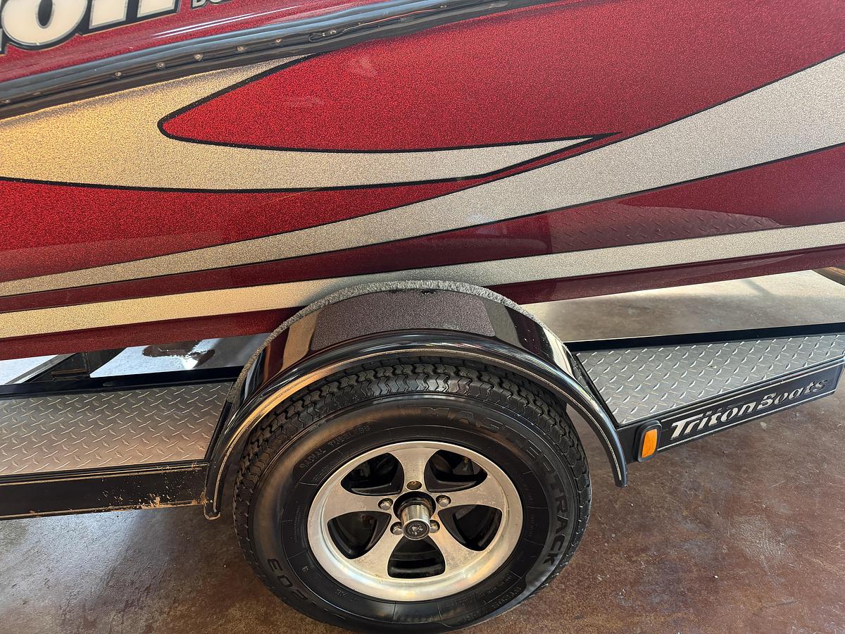 Used 2010 Triton Boats 190 Escape