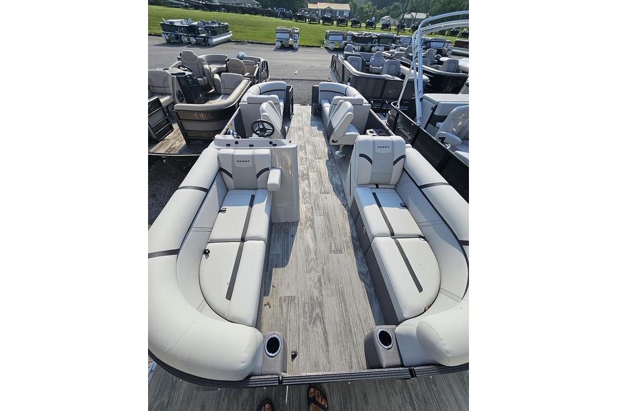 2024 Crest Pontoons Classic LX 220 SLC CPT