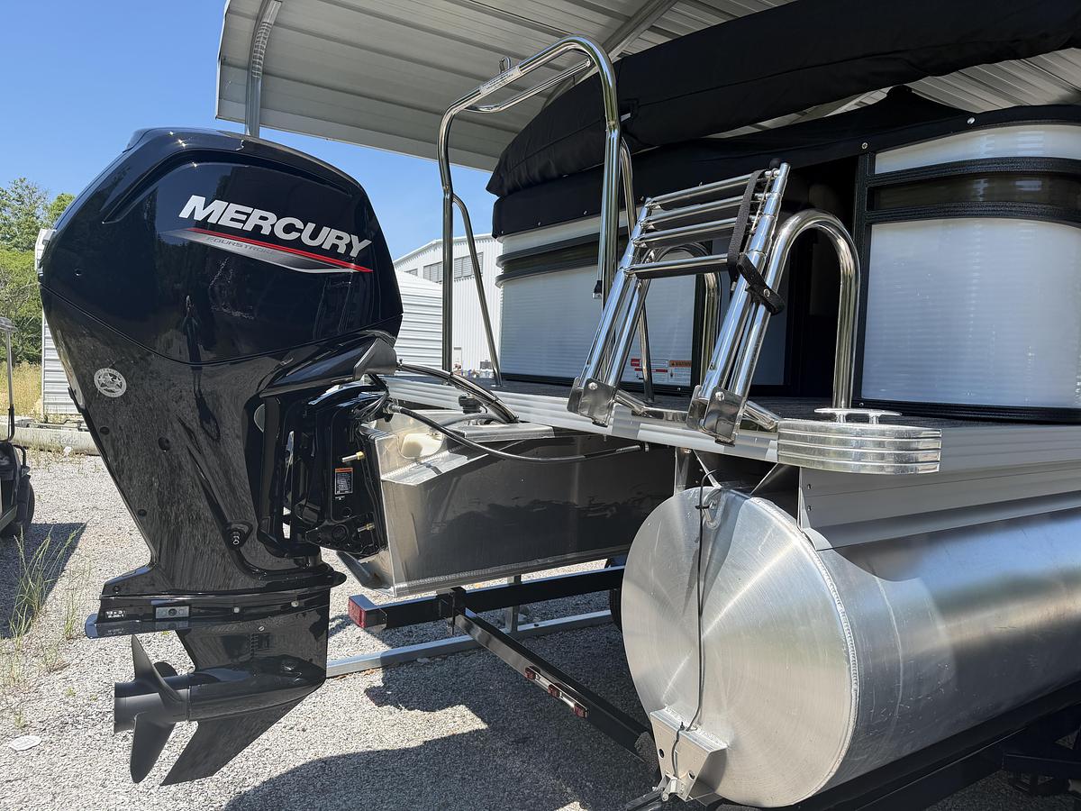 Used 2024 Crest Pontoons Classic LX 200L